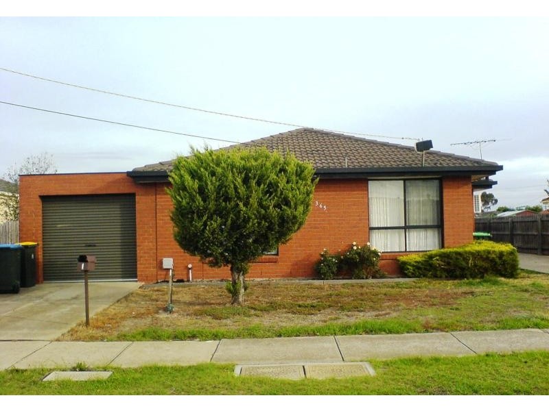 Unit 1/365 Heaths Road, Werribee VIC 3030