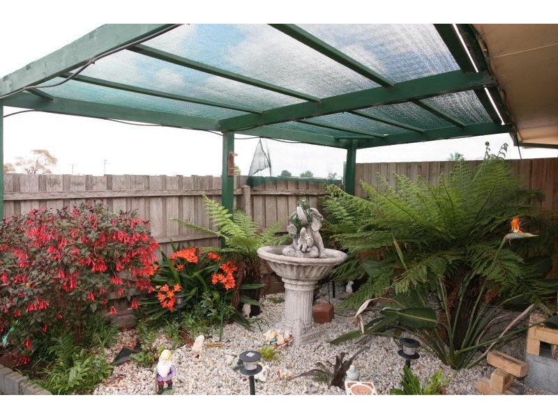 8 Thrush Court, Werribee VIC 3030