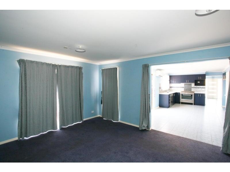 6 Lindrum Outlook, Tarneit VIC 3029