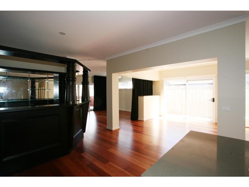 3 Fantail Crescent, Williams Landing VIC 3027