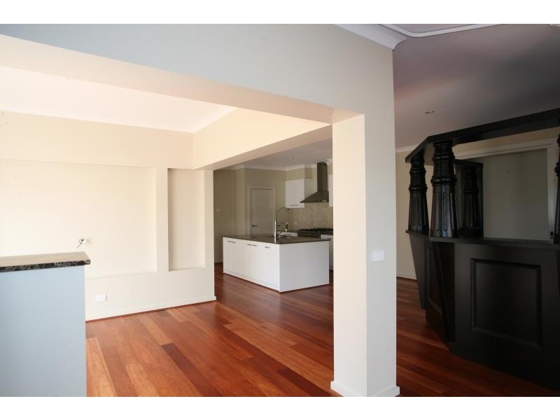 3 Fantail Crescent, Williams Landing VIC 3027