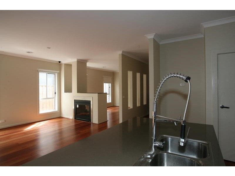 3 Fantail Crescent, Williams Landing VIC 3027
