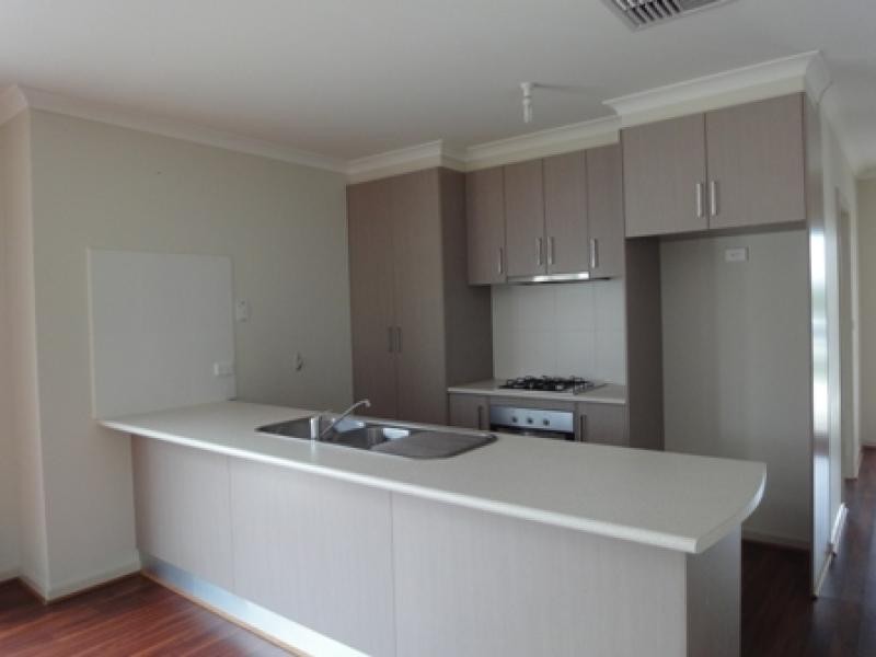 Unit 1/58 Baden Drive, Hoppers Crossing VIC 3029