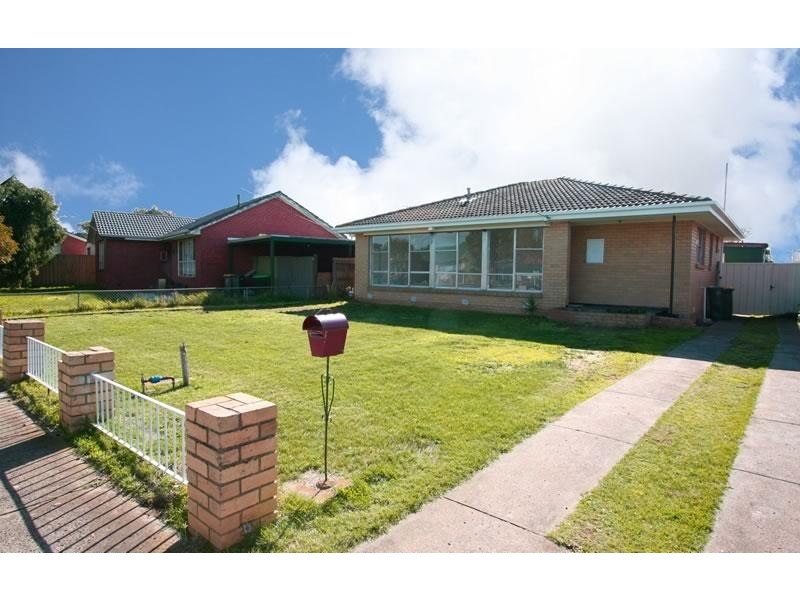 11 Thomson Avenue, Laverton VIC 3028