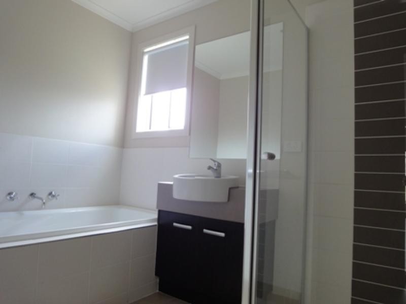 22 Gungurra Grove, Wyndham Vale VIC 3024