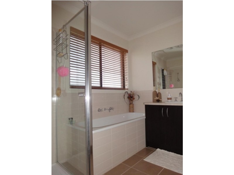 80 Edgevale Way, Tarneit VIC 3029