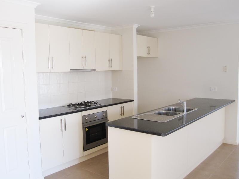 Unit 1/8 Gallop Court, Truganina VIC 3029