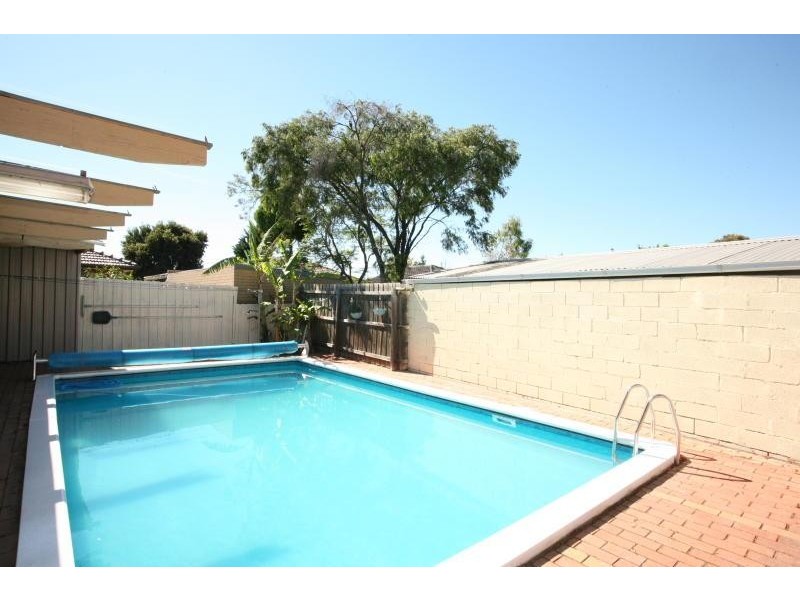 9 Fairway Avenue, Hoppers Crossing VIC 3029