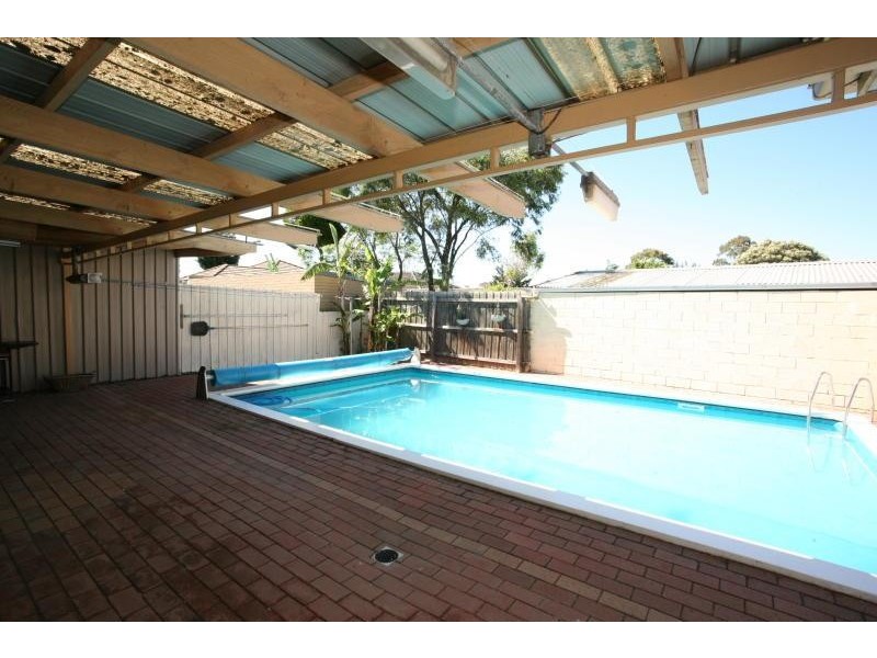 9 Fairway Avenue, Hoppers Crossing VIC 3029
