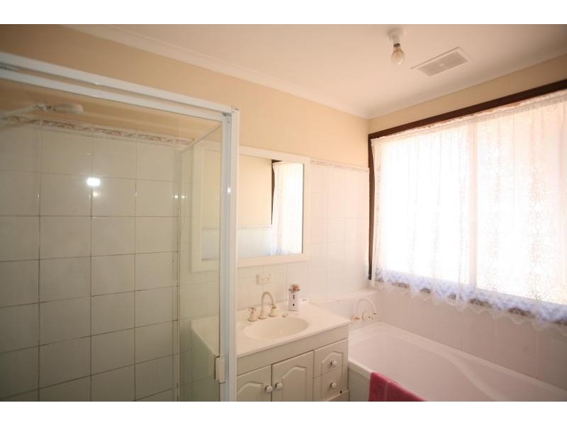 9 Fairway Avenue, Hoppers Crossing VIC 3029