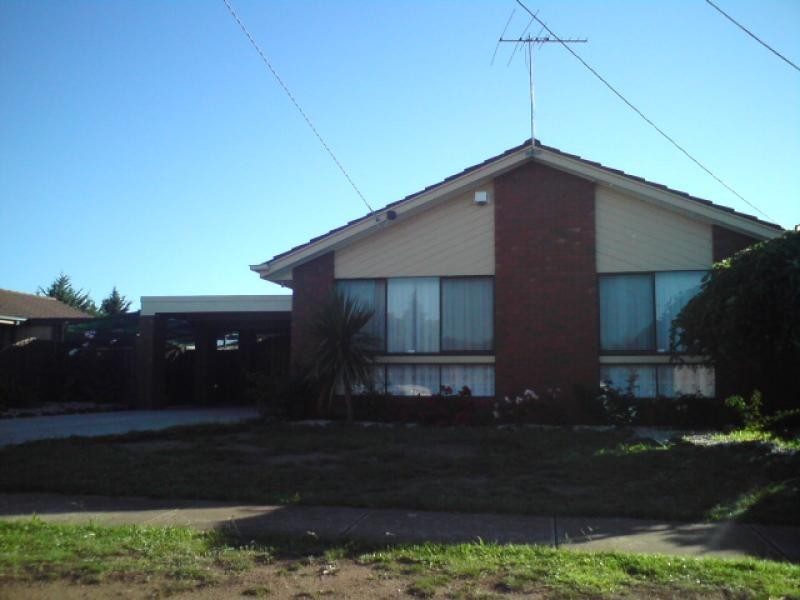 17 Townville Crescent, Hoppers Crossing VIC 3029