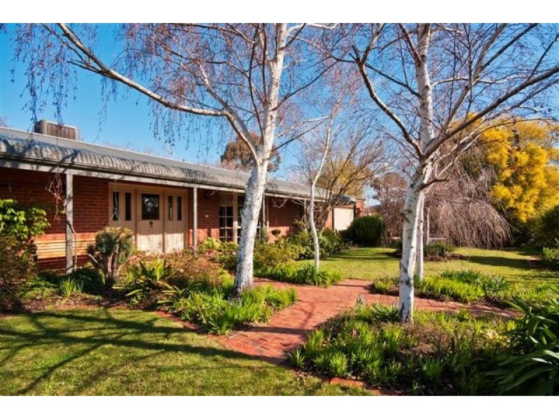 2 De Garis Place, Werribee VIC 3030