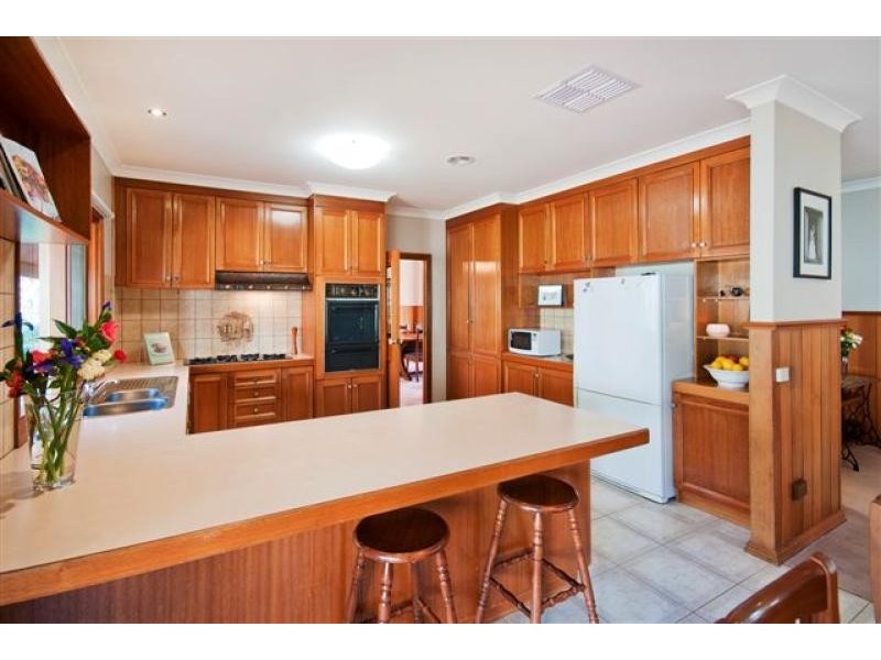 2 De Garis Place, Werribee VIC 3030