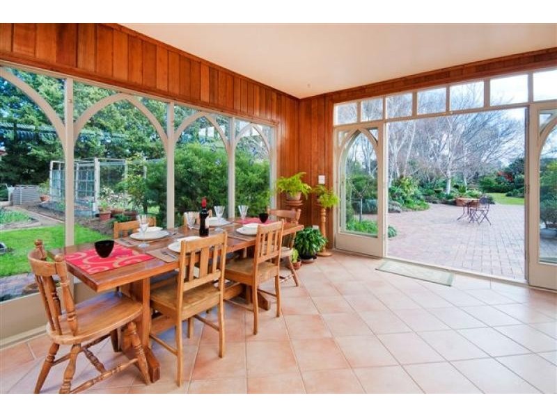 2 De Garis Place, Werribee VIC 3030