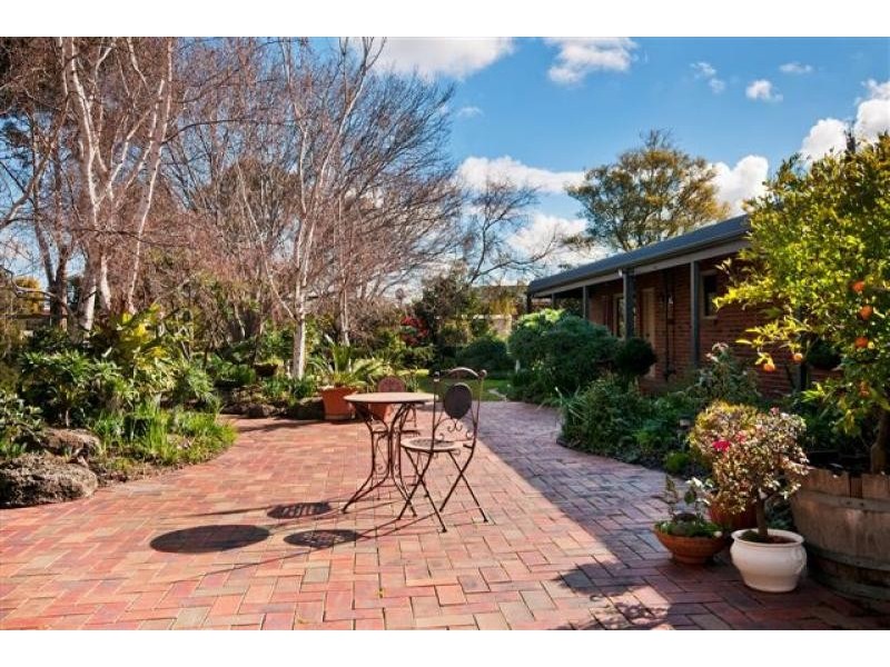 2 De Garis Place, Werribee VIC 3030
