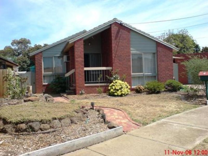 4 Lachlan Court, Werribee VIC 3030