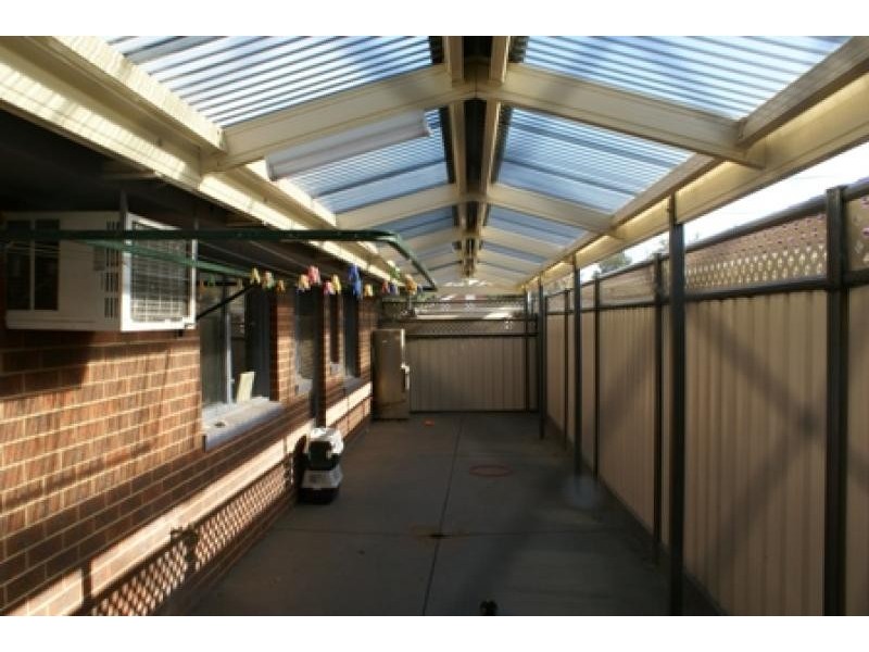 27 Illawong Grove, Werribee VIC 3030