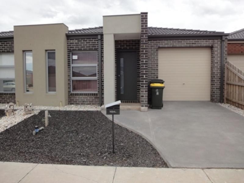 Unit 1/8 Horseshoe Circuit, Truganina VIC 3029