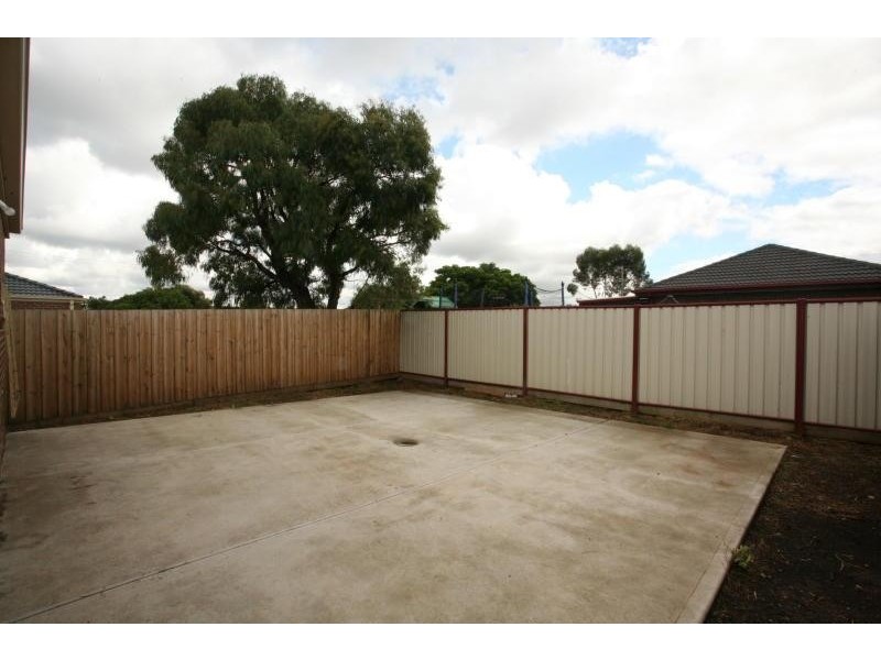 13 Bronson Circuit, Hoppers Crossing VIC 3029