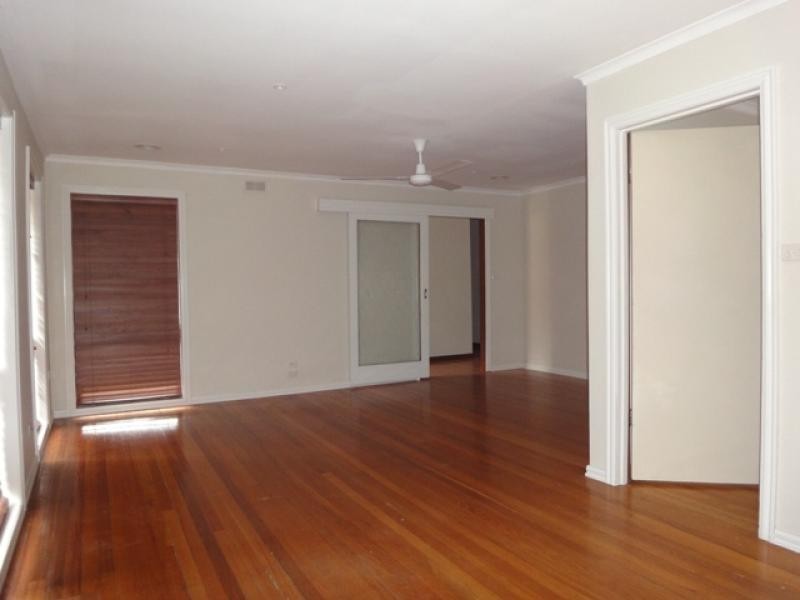 9 Norwich Street, Werribee VIC 3030