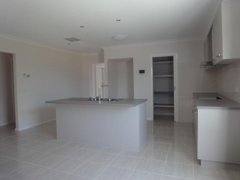 120 Inverell Parkway, Tarneit VIC 3029