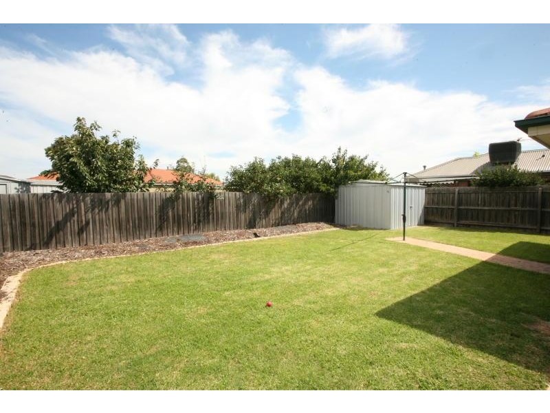 39 Danube Drive, Werribee VIC 3030