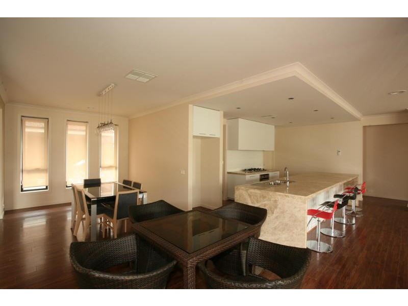 16 Munro Drive, Wyndham Vale VIC 3024