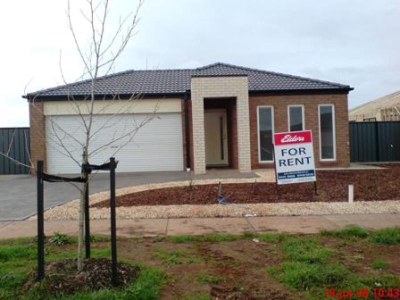30 Loretta Boulevard, Tarneit VIC 3029