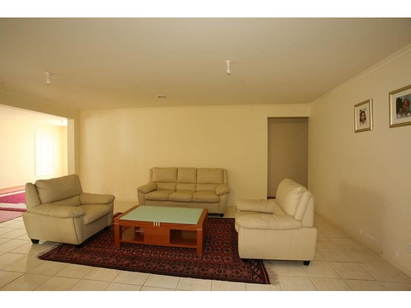 10 Kingsfield Way, Truganina VIC 3029
