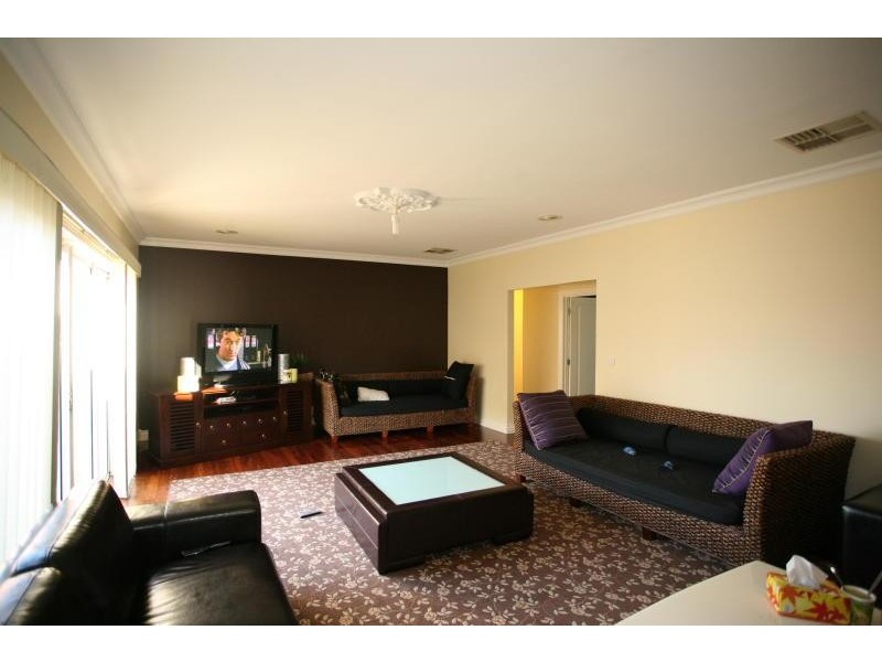 41 Caradon Drive, Truganina VIC 3029