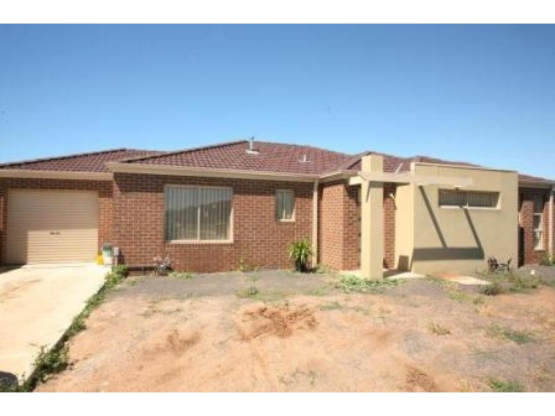 Unit 1/8 Gallop Court, Truganina VIC 3029