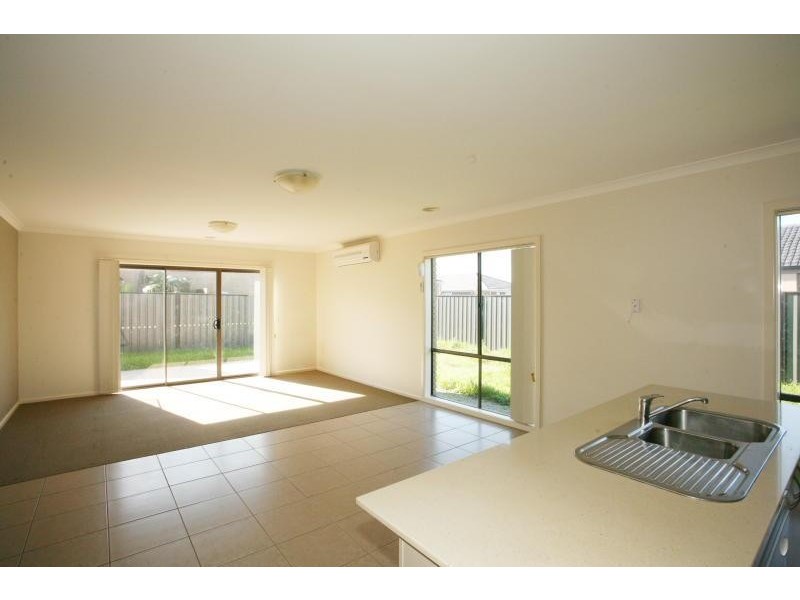 30 Loretta Boulevard, Tarneit VIC 3029