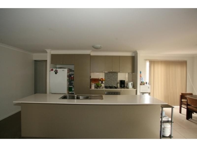 76 Tyler Crescent, Tarneit VIC 3029