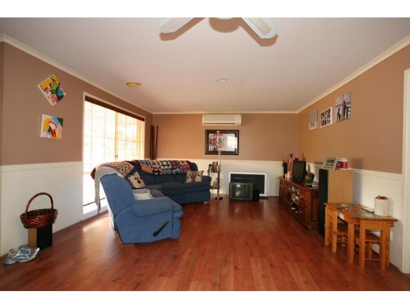 10 Gaudin Court, Werribee VIC 3030