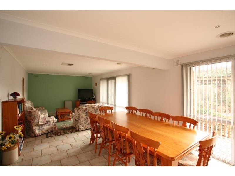 4 Moffatt Crescent, Hoppers Crossing VIC 3029