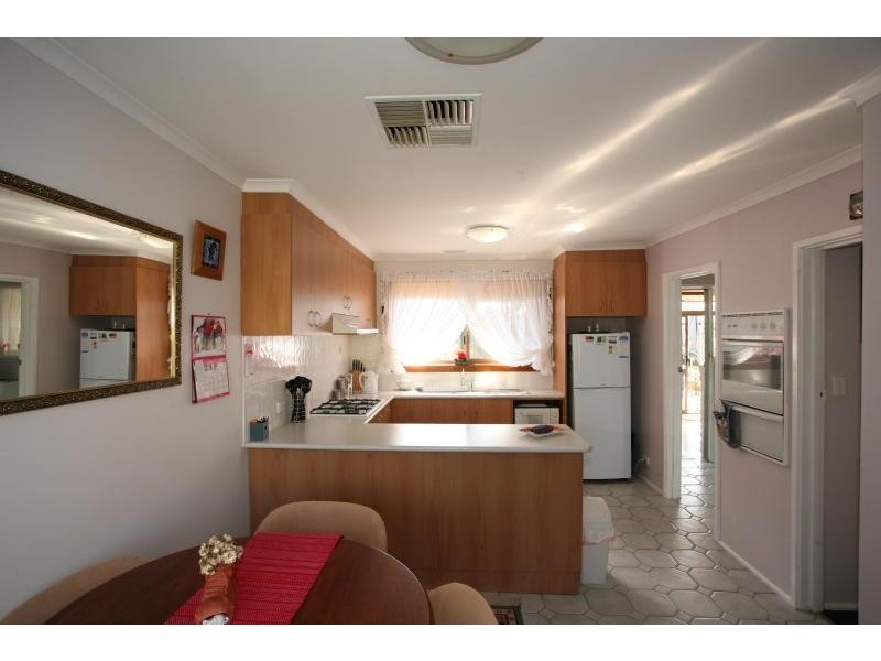 11 Lantana Avenue, Hoppers Crossing VIC 3029