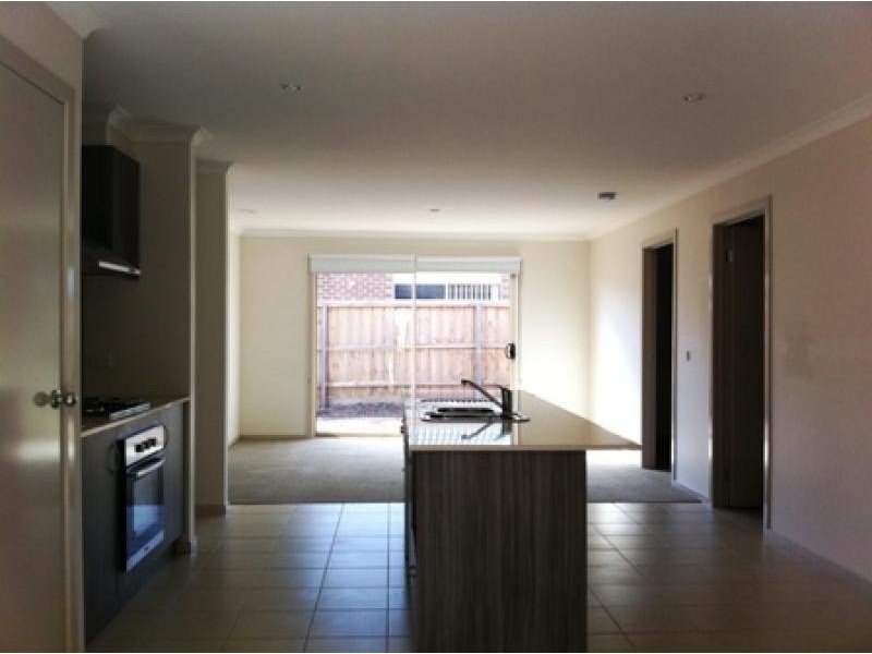 4 Addison Avenue, Tarneit VIC 3029