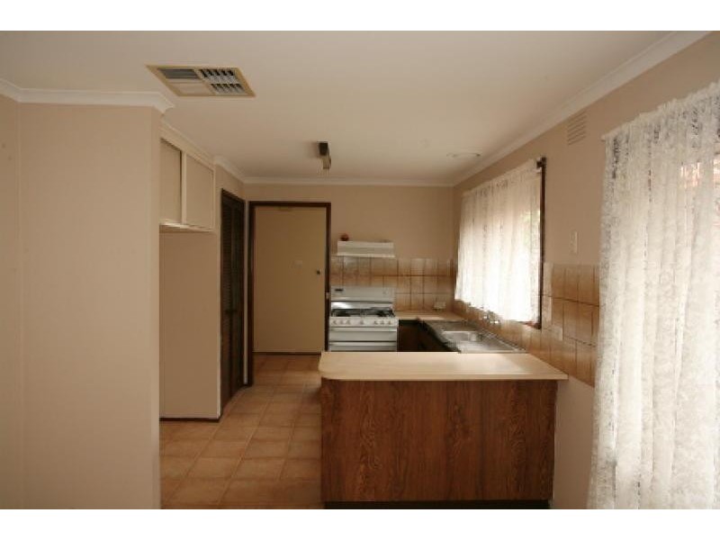 15 Rock Street, Werribee VIC 3030