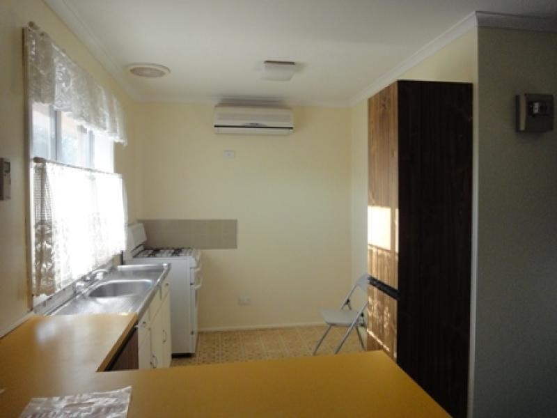 Unit 2/40 Woodville Park Drive, Hoppers Crossing VIC 3029