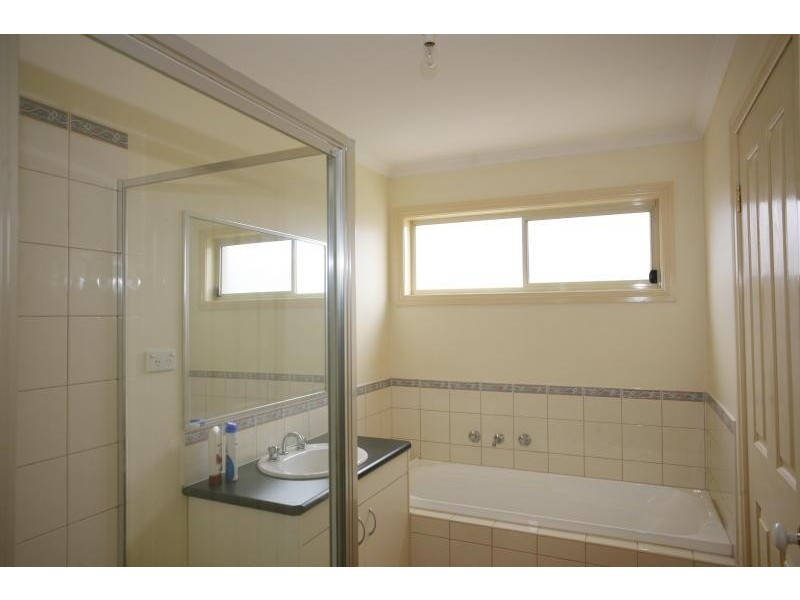 Unit 18/52 Latham Street, Werribee VIC 3030