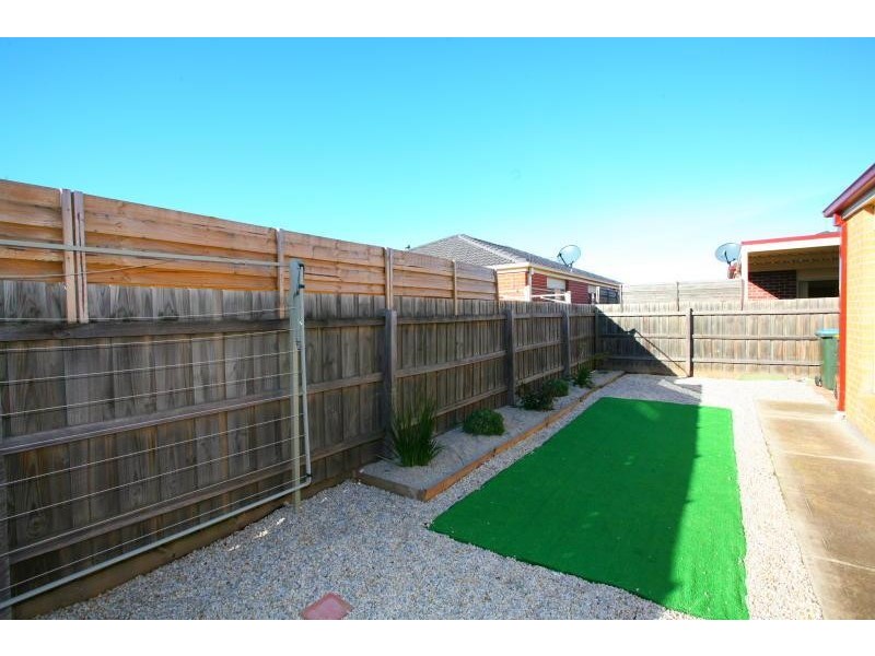 Unit 18/52 Latham Street, Werribee VIC 3030