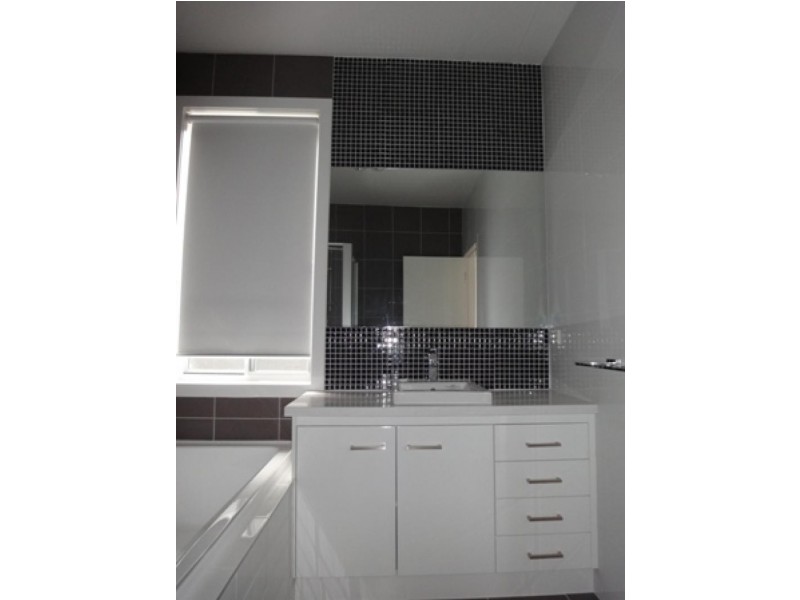 Unit 2/10 Yale Court, Truganina VIC 3029