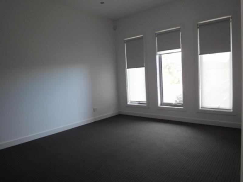 Unit 2/10 Yale Court, Truganina VIC 3029