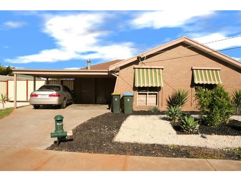 16a Daphne Crescent, Werribee VIC 3030