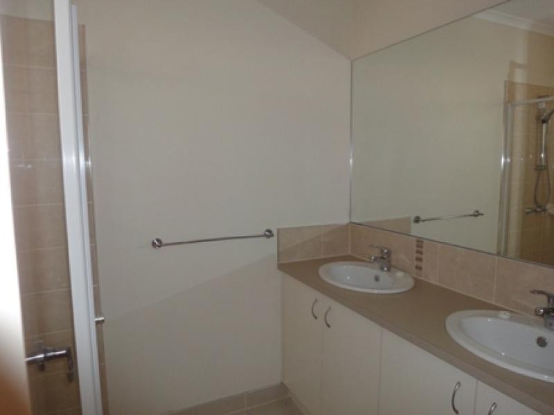 29 Sherlock Avenue, Tarneit VIC 3029