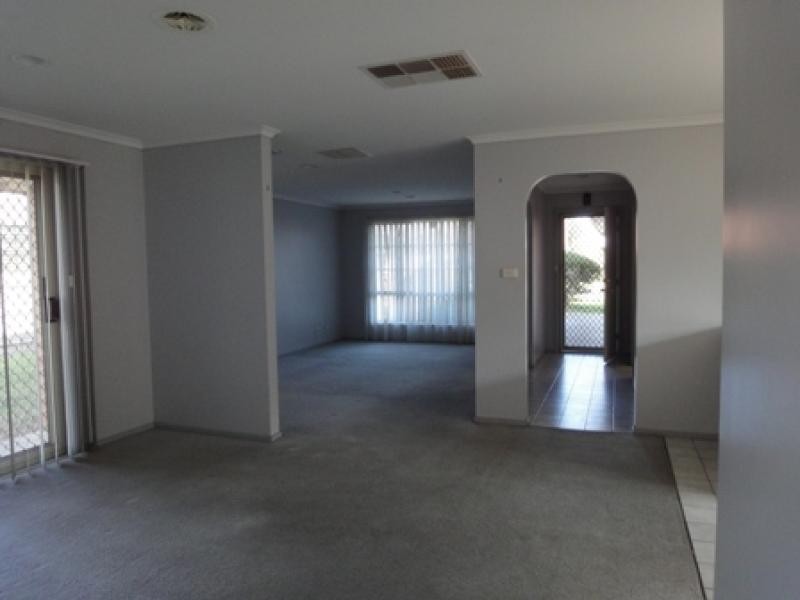 80 Birchwood Boulevard, Hoppers Crossing VIC 3029