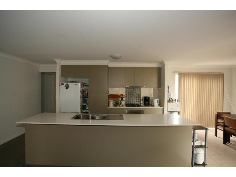 76 Tyler Crescent, Tarneit VIC 3029