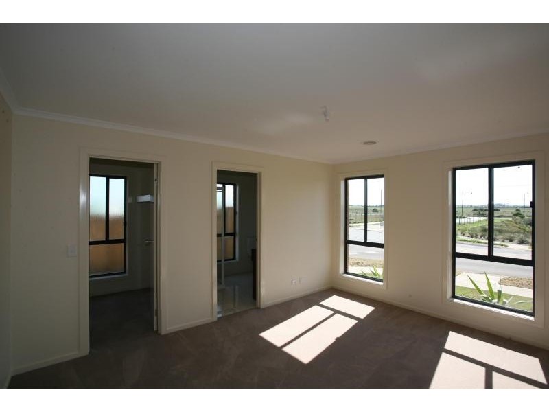 2 Starling Avenue, Tarneit VIC 3029