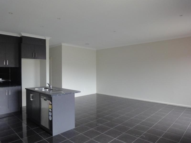 Unit 1/8 Horseshoe Circuit, Truganina VIC 3029
