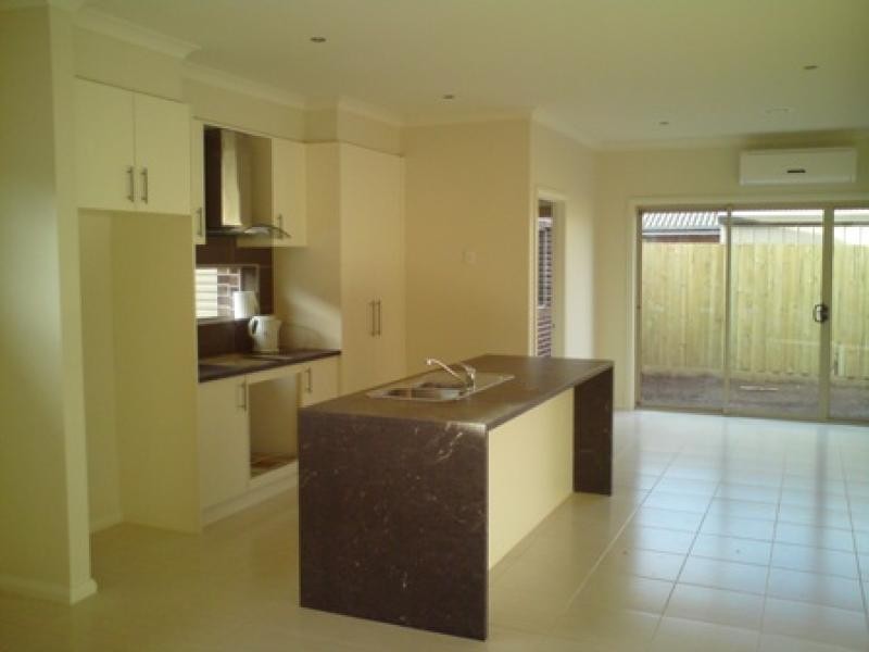 Unit 1/25 Melaleuca Drive, Hoppers Crossing VIC 3029